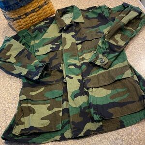 Woodland Camouflage Hot Weather Coat Small Regular *Unsure if Women’s or Men’s?